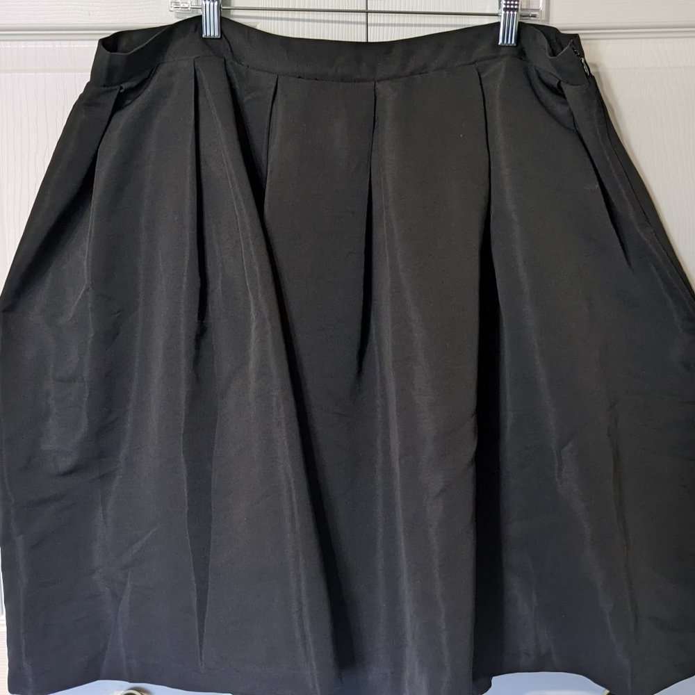 Forever 21+ Black Pleated Circle Skirt Knee Length Plus Size 3X